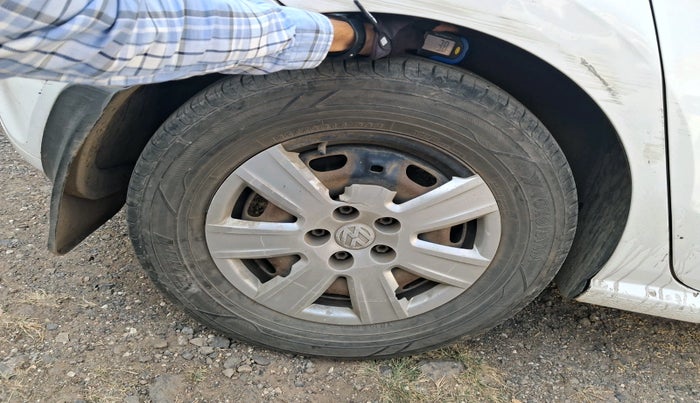 2012 Volkswagen Polo TRENDLINE 1.2L PETROL, Petrol, Manual, 1,86,441 km, tyre