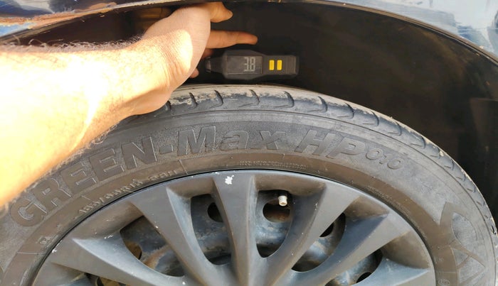 2014 Maruti Ciaz VDI +, Diesel, Manual, 1,32,730 km, tyre