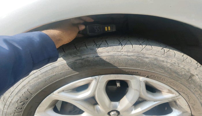 2017 Ford Ecosport TITANIUM 1.5L DIESEL, Diesel, Manual, 1,27,484 km, tyre