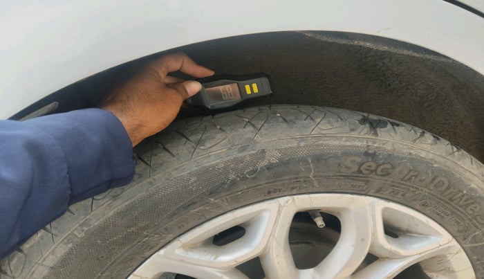 2017 Ford Ecosport TITANIUM 1.5L DIESEL, Diesel, Manual, 1,27,484 km, tyre