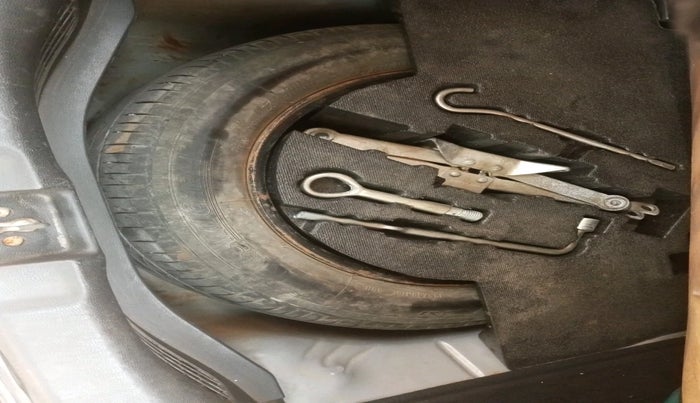 2018 Honda WR-V 1.5L I-DTEC VX MT, Diesel, Manual, 1,24,786 km, tyre