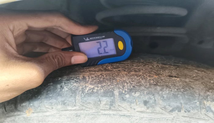 2011 Maruti Swift Dzire VDI, Diesel, Manual, 1,98,741 km, tyre