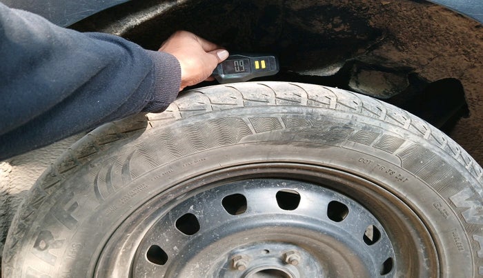 2019 Mahindra MARAZZO M4 8 STR, Diesel, Manual, 1,44,098 km, tyre