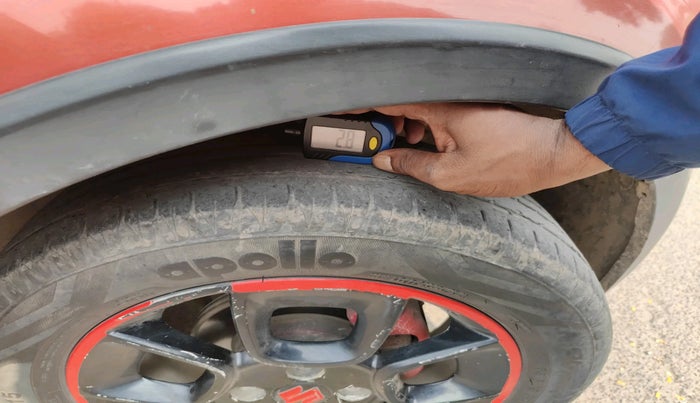 2017 Maruti IGNIS ZETA 1.2, Petrol, Manual, 1,41,043 km, tyre