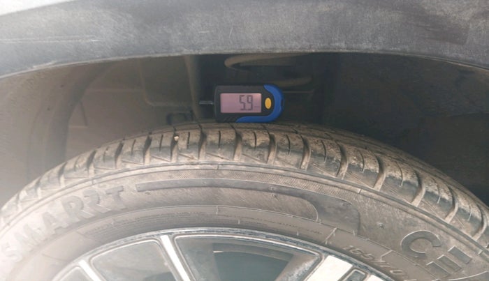 2023 Renault Kwid CLIMBER 1.0 AMT Dual Tone , Petrol, Automatic, 6,759 km, tyre