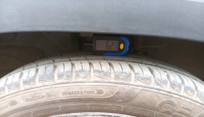 2023 Renault Kwid CLIMBER 1.0 AMT Dual Tone , Petrol, Automatic, 6,759 km, tyre