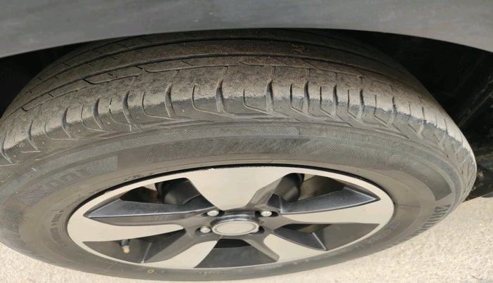 2019 Tata NEXON XZ PLUS PETROL, Petrol, Manual, 69,160 km, tyre