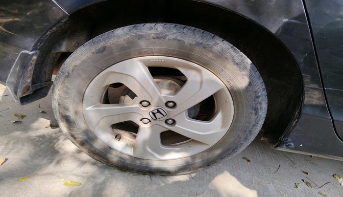 2016 Honda City 1.5L I-VTEC V MT, Petrol, Manual, 1,61,728 km, tyre