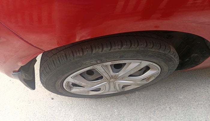 2020 Tata ALTROZ XT PETROL, Petrol, Manual, 65,723 km, tyre