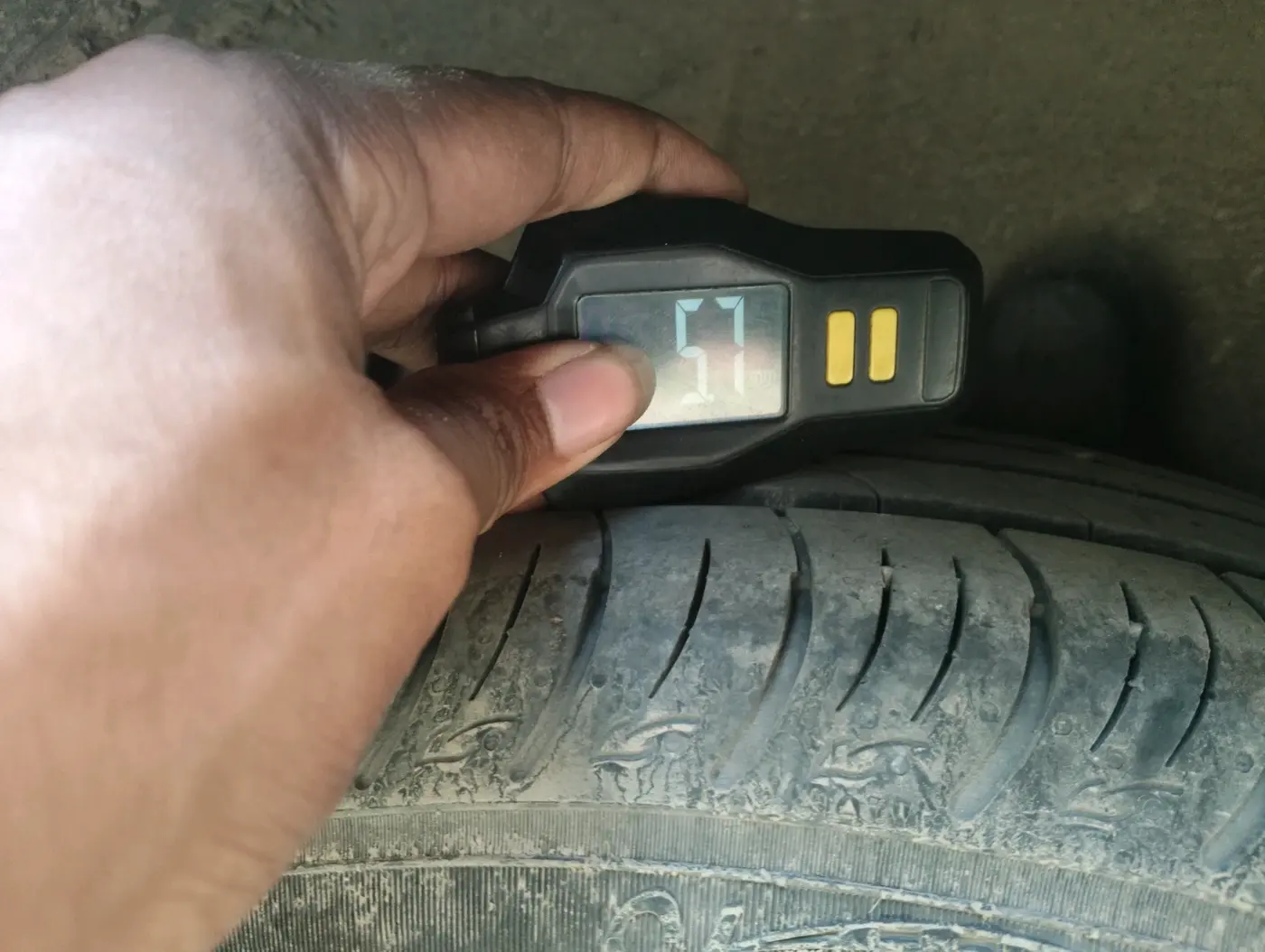 2022 Mahindra XUV300 W8 (O) 1.5 DIESEL, Diesel, Manual, 84,680 km, tyre