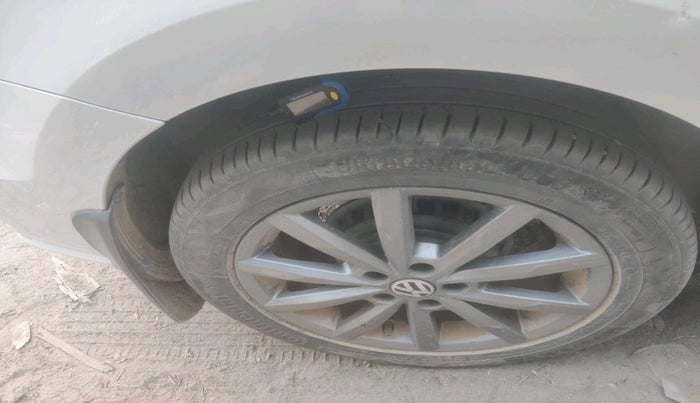 2019 Volkswagen Ameo HIGHLINE PLUS 1.5L AT 16 ALLOY, Diesel, Automatic, 83,153 km, tyre