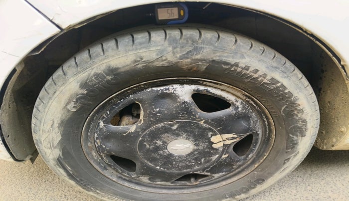 2012 Chevrolet Beat LS PETROL, Petrol, Manual, 48,342 km, tyre