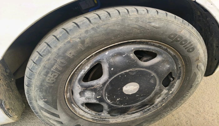 2012 Chevrolet Beat LS PETROL, Petrol, Manual, 48,342 km, tyre