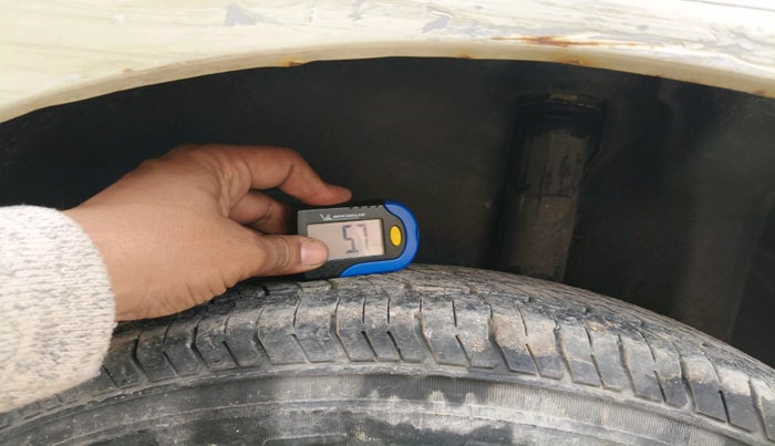 2011 Maruti Swift VXI, Petrol, Manual, 86,422 km, tyre