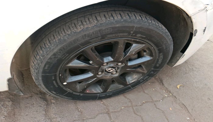 2018 Hyundai Elite i20 ASTA 1.2, Petrol, Manual, 77,374 km, tyre