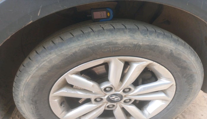 2017 Hyundai Creta SX PLUS 1.6 PETROL, Petrol, Manual, 1,10,962 km, tyre