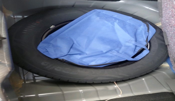 2025 Tata PUNCH ADVENTURE MT, Petrol, Manual, 5,264 km, tyre