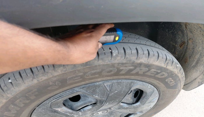 2025 Tata PUNCH ADVENTURE MT, Petrol, Manual, 5,264 km, tyre