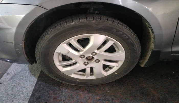 2013 Maruti Swift Dzire ZDI, Diesel, Manual, 61,257 km, tyre