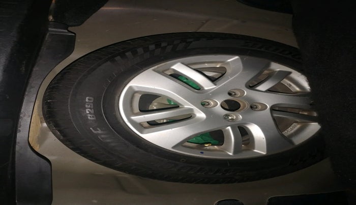 2013 Maruti Swift Dzire ZDI, Diesel, Manual, 61,257 km, tyre