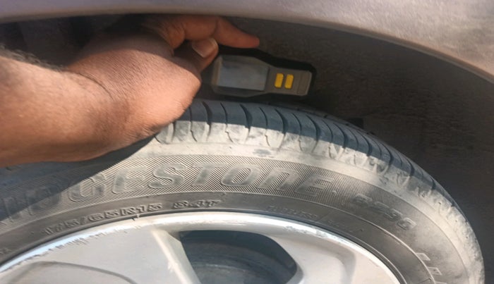 2015 Honda City 1.5L I-DTEC V, Diesel, Manual, 1,19,108 km, tyre