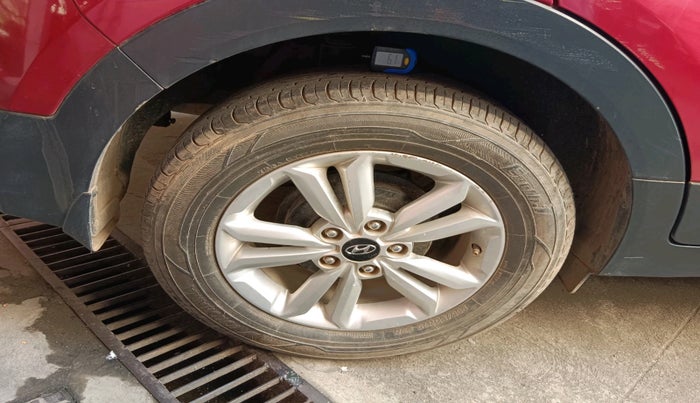 2015 Hyundai Creta SX PLUS 1.6 PETROL, Petrol, Manual, 76,399 km, tyre