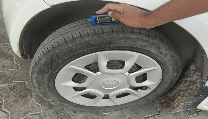 2017 Maruti IGNIS DELTA 1.2, Petrol, Manual, 2,31,884 km, tyre