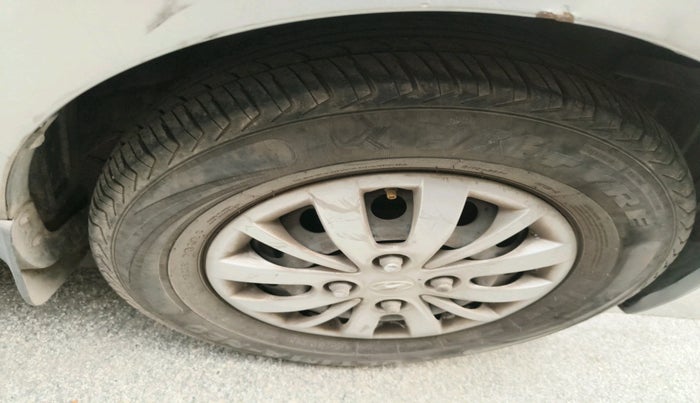 2013 Hyundai Grand i10 MAGNA 1.2 KAPPA VTVT, Petrol, Manual, 34,068 km, tyre