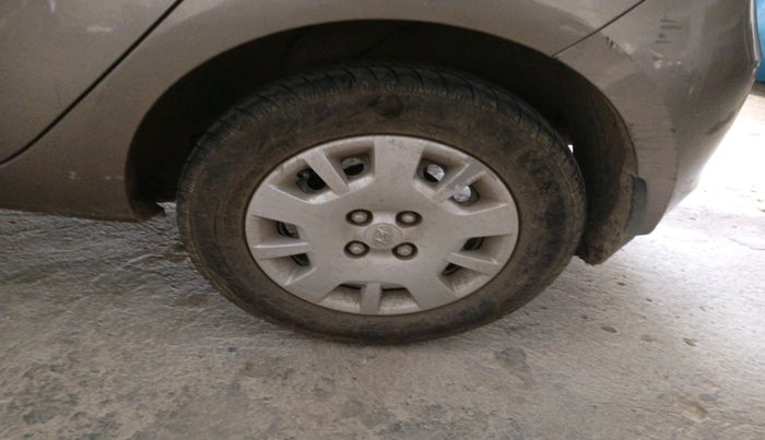 2012 Hyundai i20 MAGNA (O) 1.2, Petrol, Manual, 86,546 km, tyre