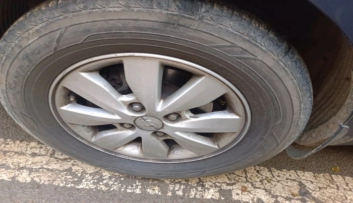 2012 Hyundai i20 SPORTZ 1.2, Petrol, Manual, 1,07,546 km, tyre