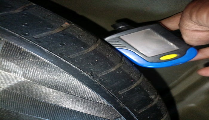 2021 Hyundai VENUE SX 1.0 TURBO IMT, Petrol, Manual, 33,787 km, tyre