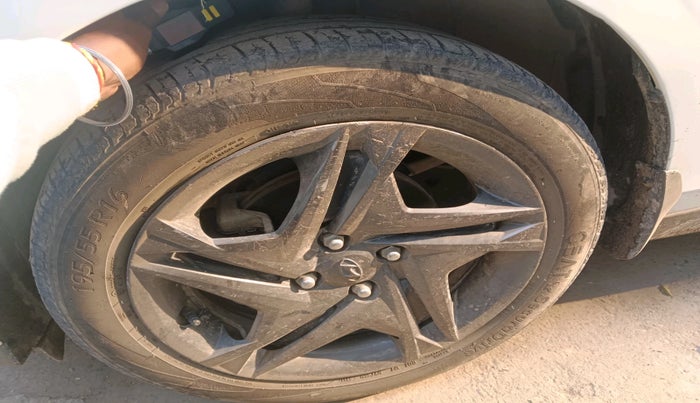 2022 Hyundai NEW I20 SPORTZ 1.2 MT, Petrol, Manual, 36,211 km, tyre