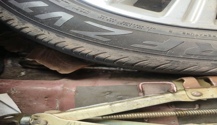 2011 Tata Indigo ECS VX CR4, Diesel, Manual, 83,432 km, tyre