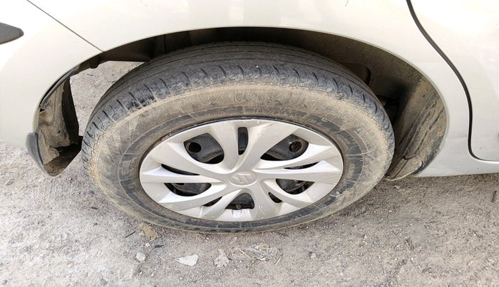 2020 Maruti Swift VXI, Petrol, Manual, 75,287 km, tyre