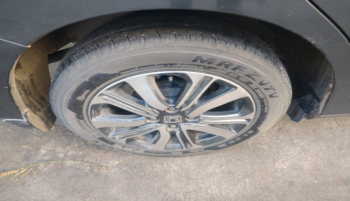 2022 Honda Amaze 1.2L I-VTEC VX, Petrol, Manual, 34,480 km, tyre