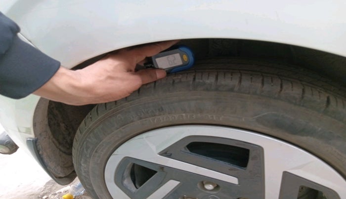 2023 Hyundai GRAND I10 NIOS SPORTZ 1.2 KAPPA VTVT CNG, Petrol, Manual, 16,254 km, tyre