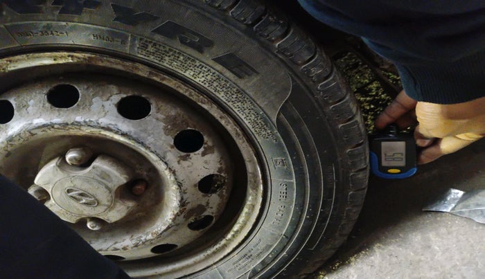 2015 Hyundai i10 MAGNA 1.1, Petrol, Manual, 63,810 km, tyre