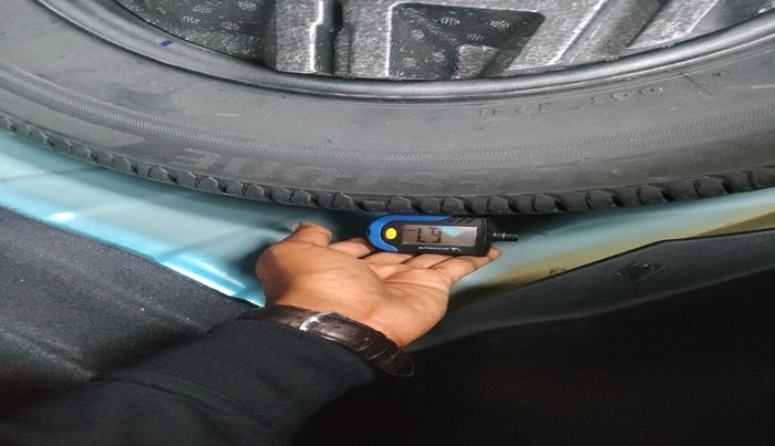 2021 Tata ALTROZ XZ PETROL, Petrol, Manual, 50,985 km, tyre