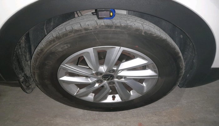 2021 Volkswagen TAIGUN GT 1.5 TSI MT, Petrol, Manual, 78,168 km, tyre