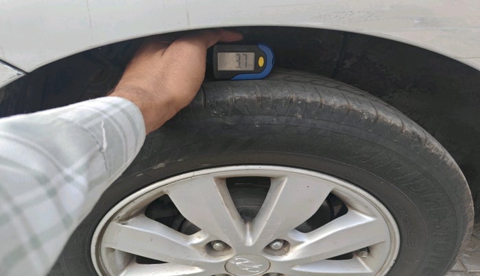 2014 Hyundai Elite i20 ASTA 1.4 CRDI, Diesel, Manual, 1,36,811 km, tyre