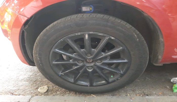 2017 Maruti IGNIS DELTA 1.2 AMT, Petrol, Automatic, 6,215 km, tyre