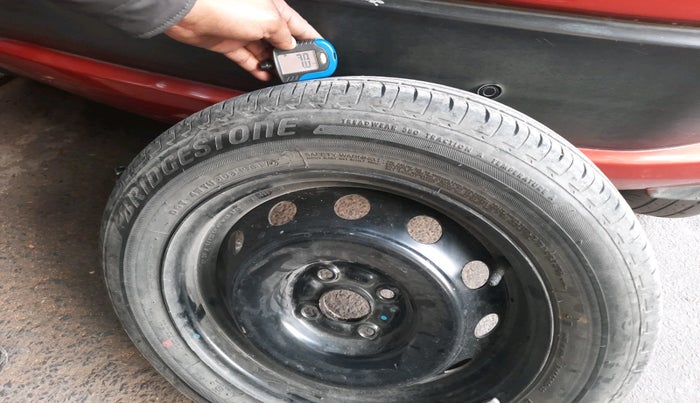 2017 Maruti IGNIS DELTA 1.2 AMT, Petrol, Automatic, 6,215 km, tyre