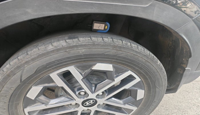 2023 Hyundai VENUE SX 1.5 CRDI, Diesel, Manual, 63,400 km, tyre