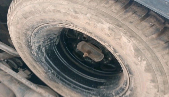 2016 Tata Safari Storme 2.2 EX 4X2, Diesel, Manual, 1,29,629 km, tyre