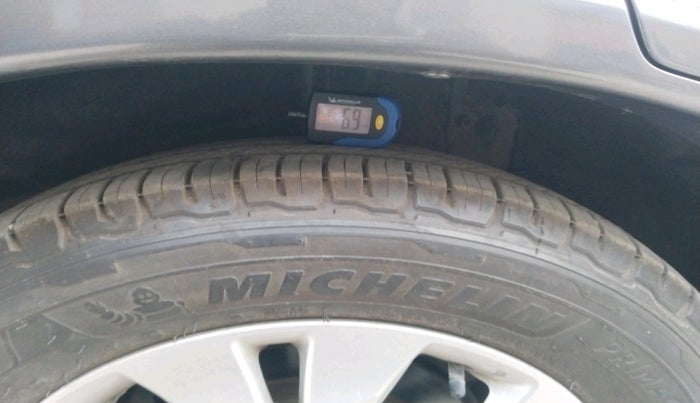 2016 Honda CRV 2.0L I-VTEC 2WD AT, Petrol, Automatic, 2,40,000 km, tyre