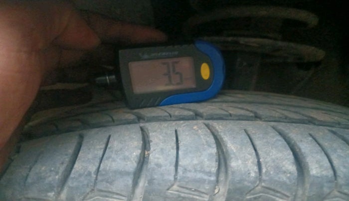 2018 Maruti Swift ZDI PLUS, Diesel, Manual, 1,27,591 km, tyre