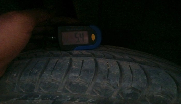 2018 Maruti Swift ZDI PLUS, Diesel, Manual, 1,27,591 km, tyre