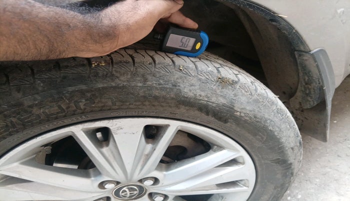 2019 Toyota Innova Crysta 2.8 ZX AT 7 STR, Diesel, Automatic, 68,130 km, tyre