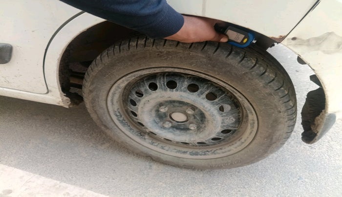 2016 Maruti Wagon R 1.0 VXI, Petrol, Manual, 1,42,407 km, tyre