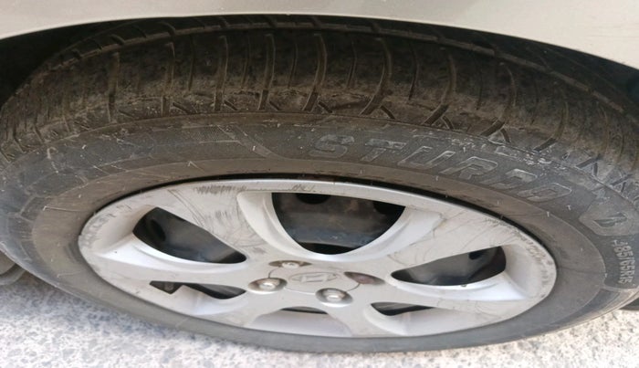 2013 Hyundai Verna FLUIDIC 1.6 VTVT SX AT, Petrol, Automatic, 40,316 km, tyre